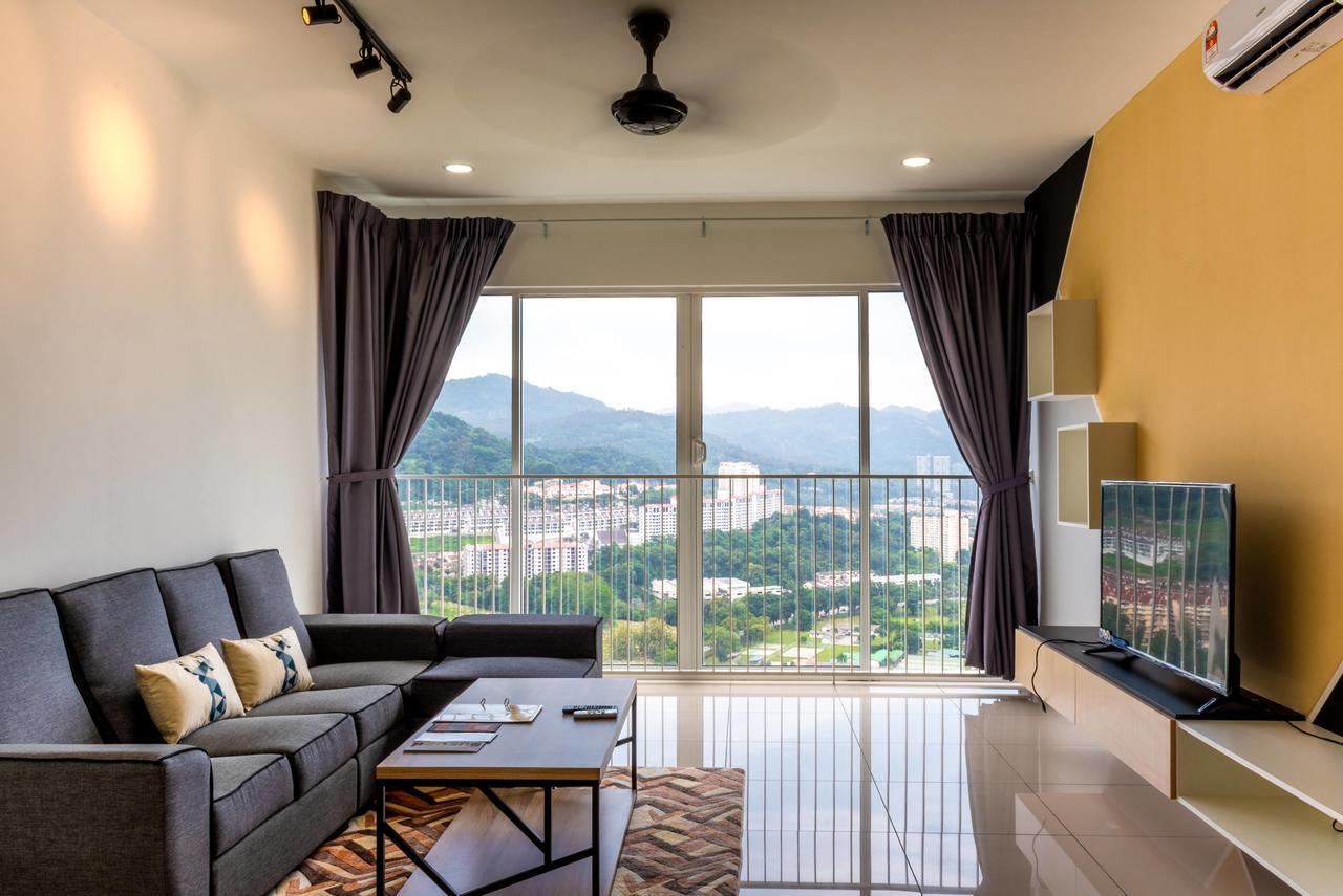 Southwest Island Suite By D Imperio Homestay バヤンレパス エクステリア 写真